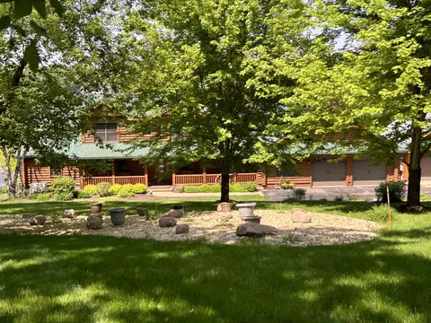 21-44 Marina Ct, Lanark, IL 61046 photo 2