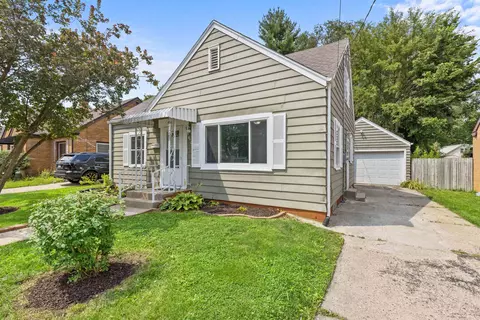 610 Frances Ave, Loves Park, IL 61111
