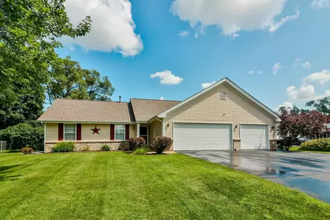 1012 Maple Ave, Machesney Park, IL 61115