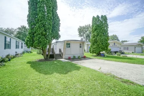 403 Spruce Dr, Belvidere, IL 61008