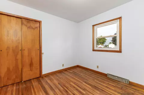 Bedroom - 108 N Beebe St, Warren, IL 61087 photo 4 of 6