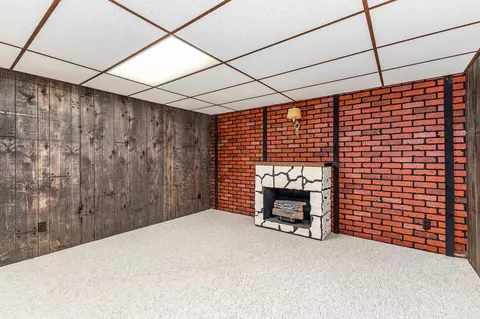 Other - 108 N Beebe St, Warren, IL 61087 photo 4 of 9