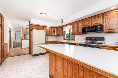Kitchen - 108 N Beebe St, Warren, IL 61087 photo 3 of 3