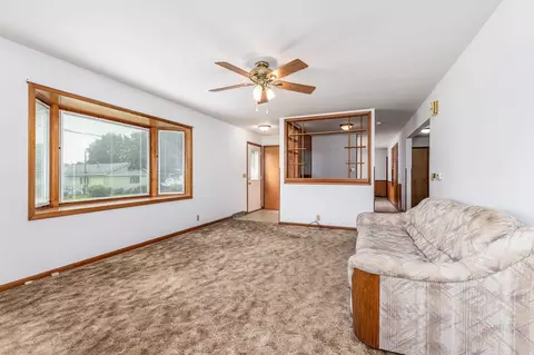 Living - 108 N Beebe St, Warren, IL 61087 photo 1 of 3