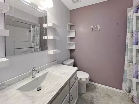 2034 Cimarron Dr, Freeport, IL 61032 photo 14