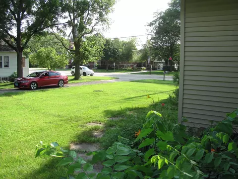Exterior - 10861 Main St, Roscoe, IL 61073 photo 8 of 9