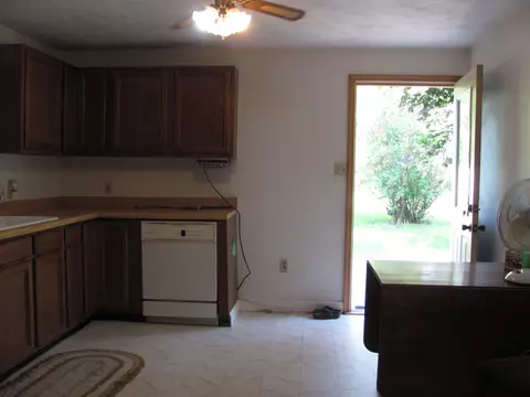 Kitchen - 10861 Main St, Roscoe, IL 61073 photo 4 of 5