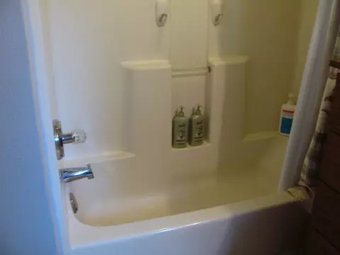 Bath - 10861 Main St, Roscoe, IL 61073 photo 2 of 3