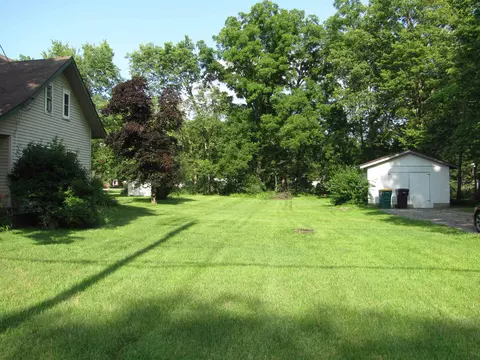 Exterior - 10861 Main St, Roscoe, IL 61073 photo 9 of 9