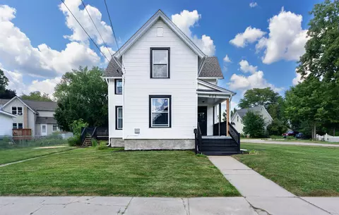 405 W Jackson St, Belvidere, IL 61008