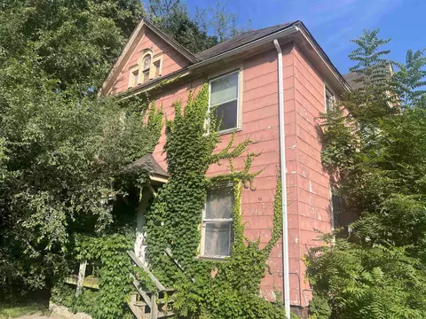 929 Ridge Ave, Rockford, IL 61103
