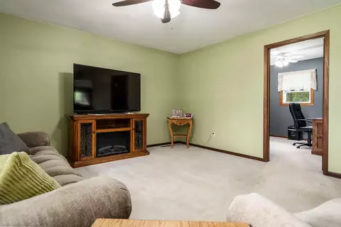 11178 Cedar Brook Rd, Roscoe, IL 61073 photo 14