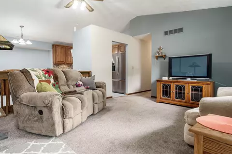 11178 Cedar Brook Rd, Roscoe, IL 61073 photo 3