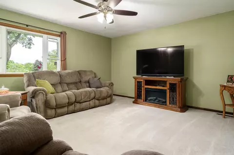 11178 Cedar Brook Rd, Roscoe, IL 61073 photo 13