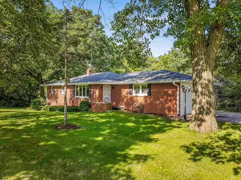 6967 N Eggert Rd, Rock City, IL 61070