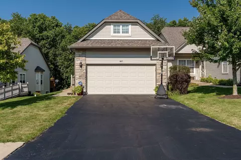 11877 River Hills Pkwy, Rockton, IL 61072