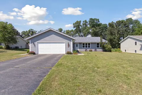 307 Countryside Dr, Rockton, IL 61072