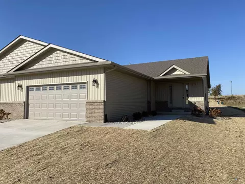 3234 W Rye Ridge Trl, Freeport, IL 61032