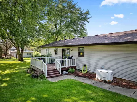 2389 Sunset Dr, Freeport, IL 61032 photo 33
