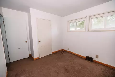 Bedroom - 1435 Winter Dr, Freeport, IL 61032 photo 11 of 11