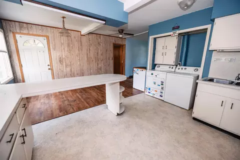 Entry Way - 1435 Winter Dr, Freeport, IL 61032 photo 1 of 2