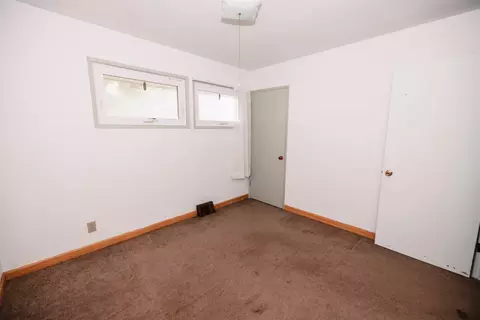 Bedroom - 1435 Winter Dr, Freeport, IL 61032 photo 2 of 11