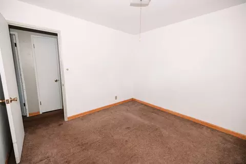 Bedroom - 1435 Winter Dr, Freeport, IL 61032 photo 4 of 11