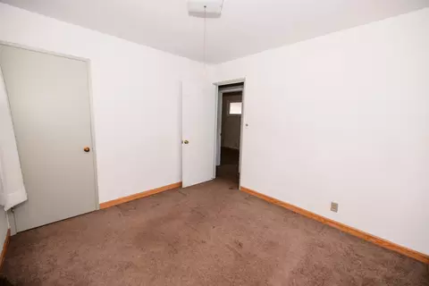 Bedroom - 1435 Winter Dr, Freeport, IL 61032 photo 3 of 11
