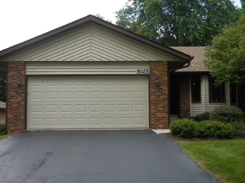 5025 Valley Pines Dr, Rockford, IL 61109