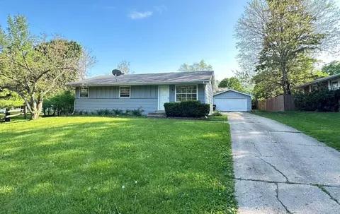 4315 Amherst Ln, Rockford, IL 61109