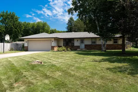 8655 Vanguard Dr, Machesney Park, IL 61115