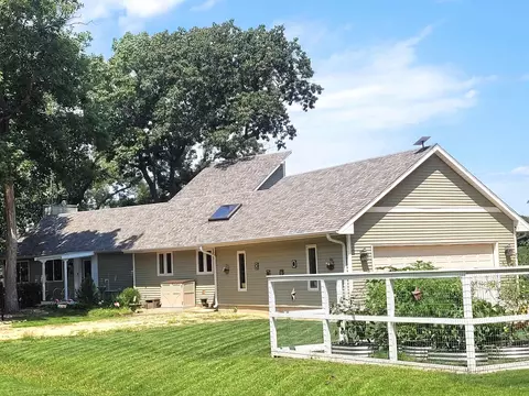 708 N Kaskaskia Dr, Dixon, IL 61021 photo 5