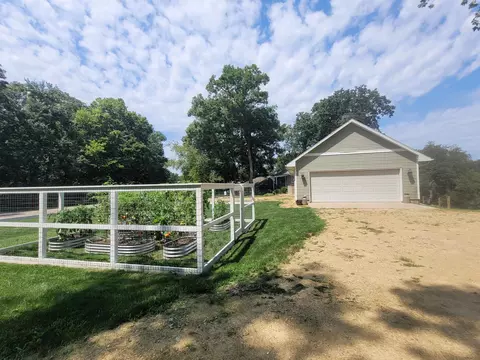 708 N Kaskaskia Dr, Dixon, IL 61021 photo 7