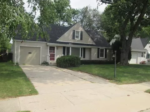 226 E Hosmer St, Loves Park, IL 61111