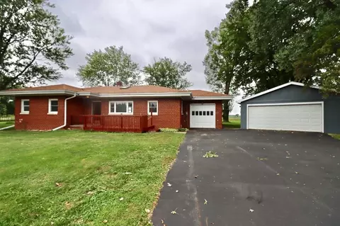 15262 Russellville Rd, Capron, IL 61012