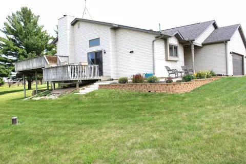 1 Grandview Dr # -7, Lanark, IL 61046 photo 3