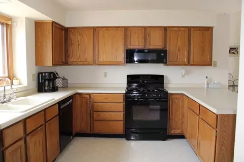 1 Grandview Dr # -7, Lanark, IL 61046 photo 10