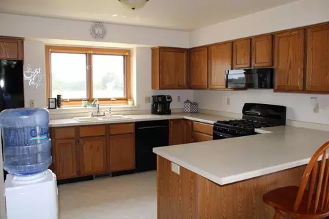 1 Grandview Dr # -7, Lanark, IL 61046 photo 8