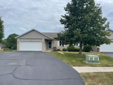 6285 Carriage Green Way, Rockford, IL 61107