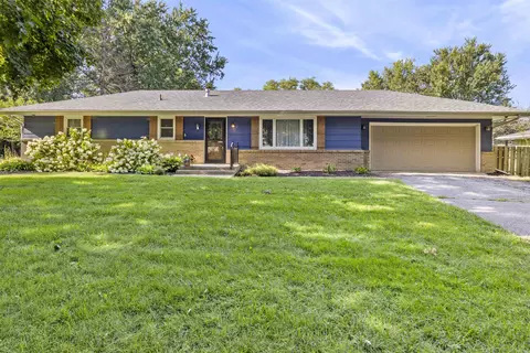 5890 Linden Rd, Rockford, IL 61109