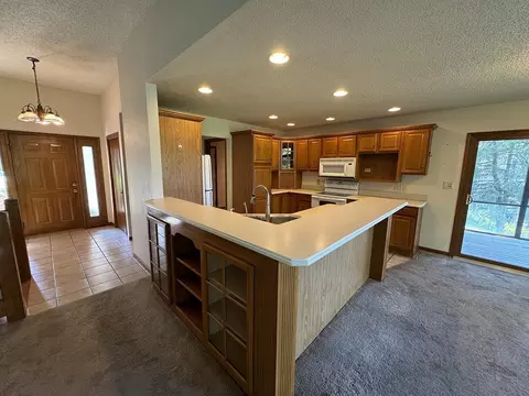 102 S Westview Dr, Lanark, IL 61046 photo 6