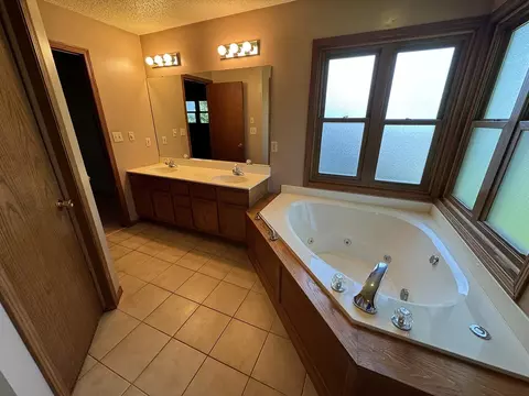 102 S Westview Dr, Lanark, IL 61046 photo 17