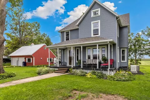 1448 N Walker, Dixon, IL 61021