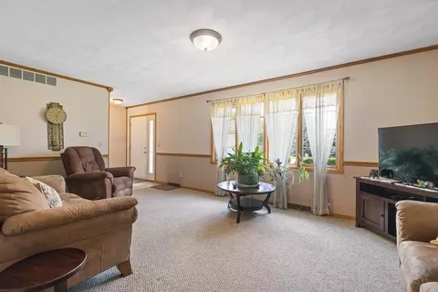 6803 Hartwig Dr, Cherry Valley, IL 61016 photo 10