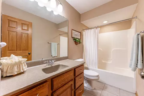 16851 Hartman Rd, Davis, IL 61019 photo 24
