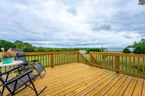 16851 Hartman Rd, Davis, IL 61019 photo 32