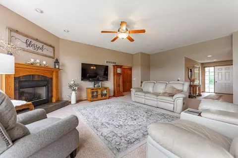 16851 Hartman Rd, Davis, IL 61019 photo 8