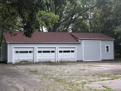 Exterior - 411 E Main St, Durand, IL 61024 photo 3 of 3