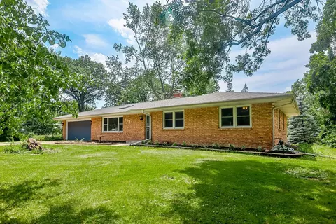 5331 Milestone Dr, Rockford, IL 61109