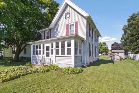 206 S Linn St, Shannon, IL 61078